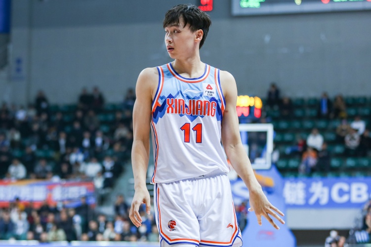 中規(guī)中矩！齊麟8中4拿到15分6籃板 有4失誤&正負(fù)值-10