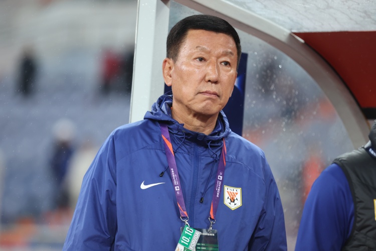 崔康熙：間歇期被抽調(diào)了很多球員訓(xùn)練受影響，國(guó)腳每人狀態(tài)不同