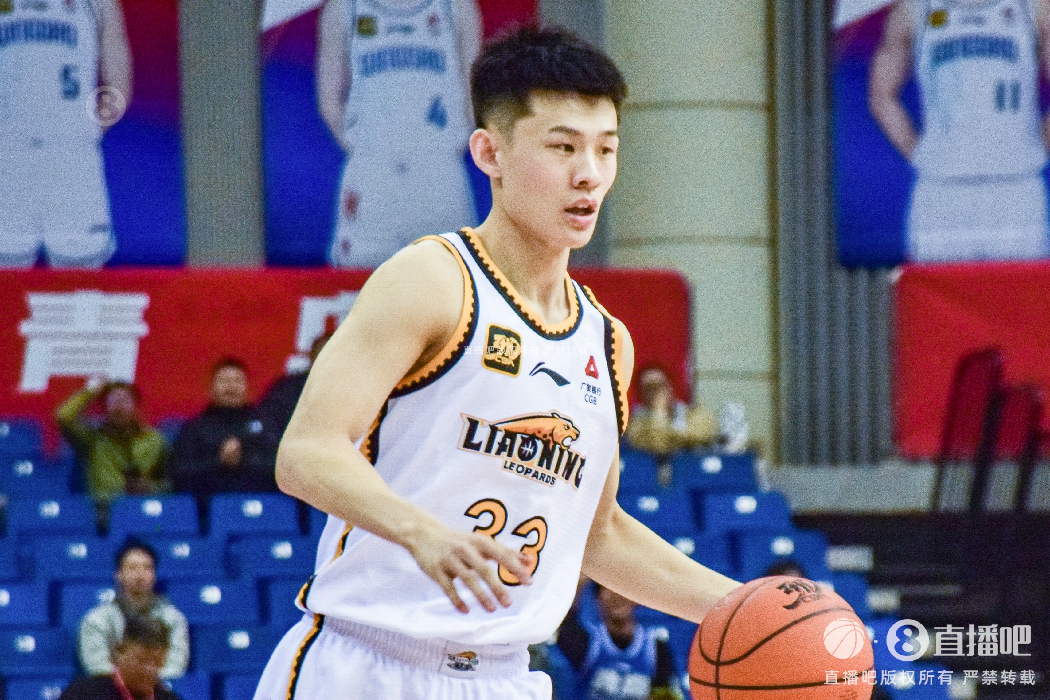 太準(zhǔn)了！王嵐嵚半場4記三分球拿下12分2板2助1斷