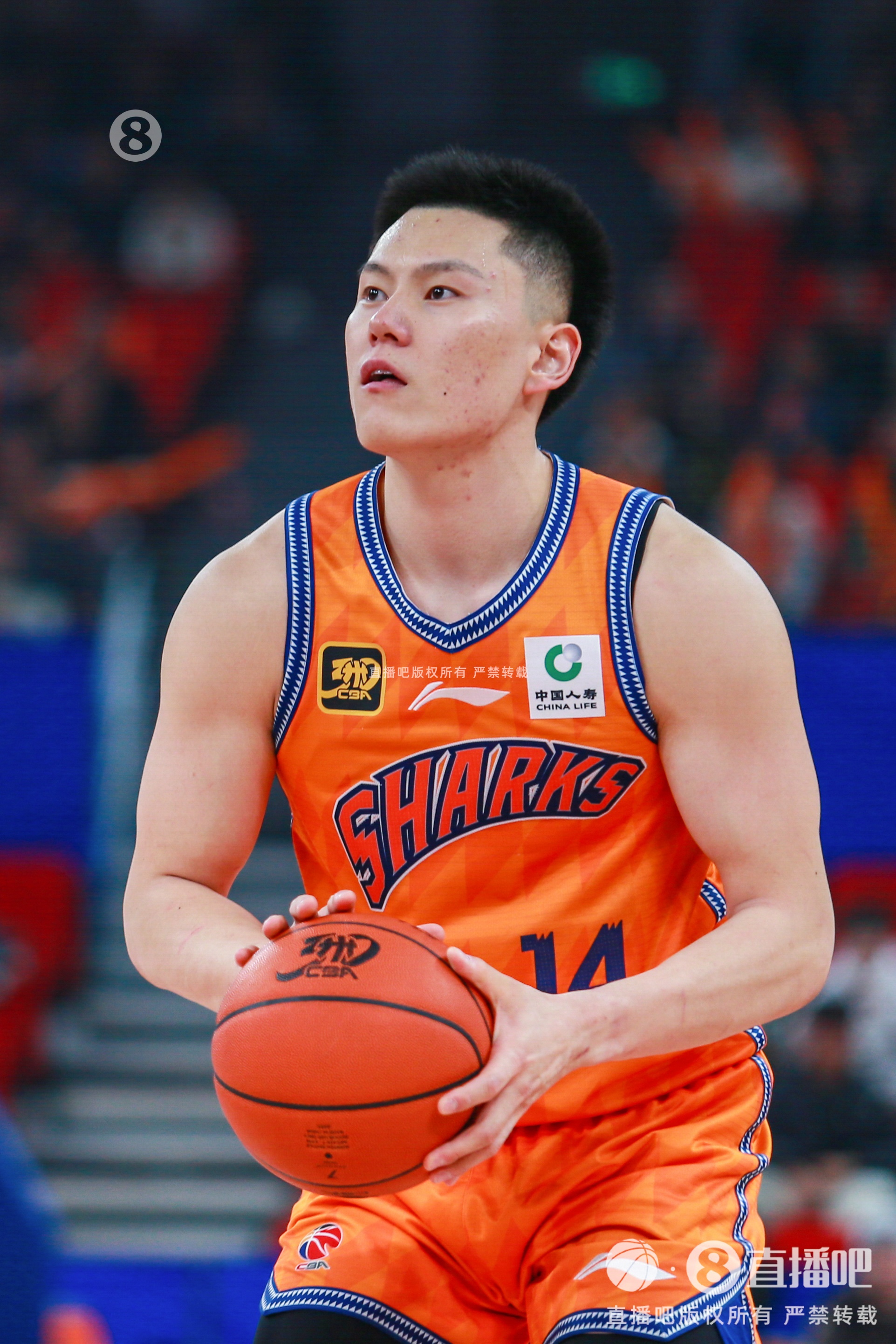 手感火熱！李弘權(quán)半場三分6中5得到15分3板0失誤