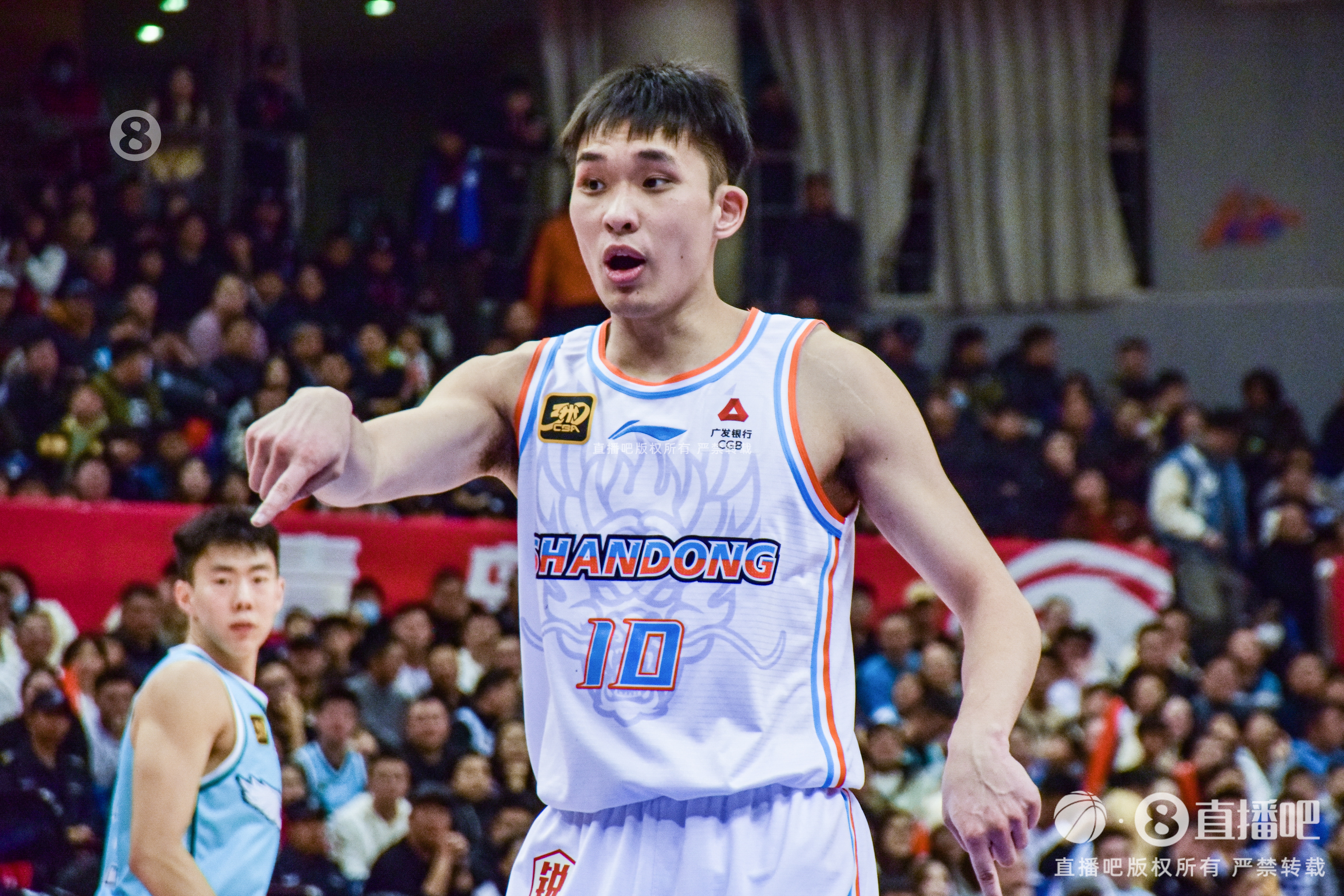 攻防俱佳！狀元秀謝智杰7中5拿到16分3板3助5斷 三分3中3