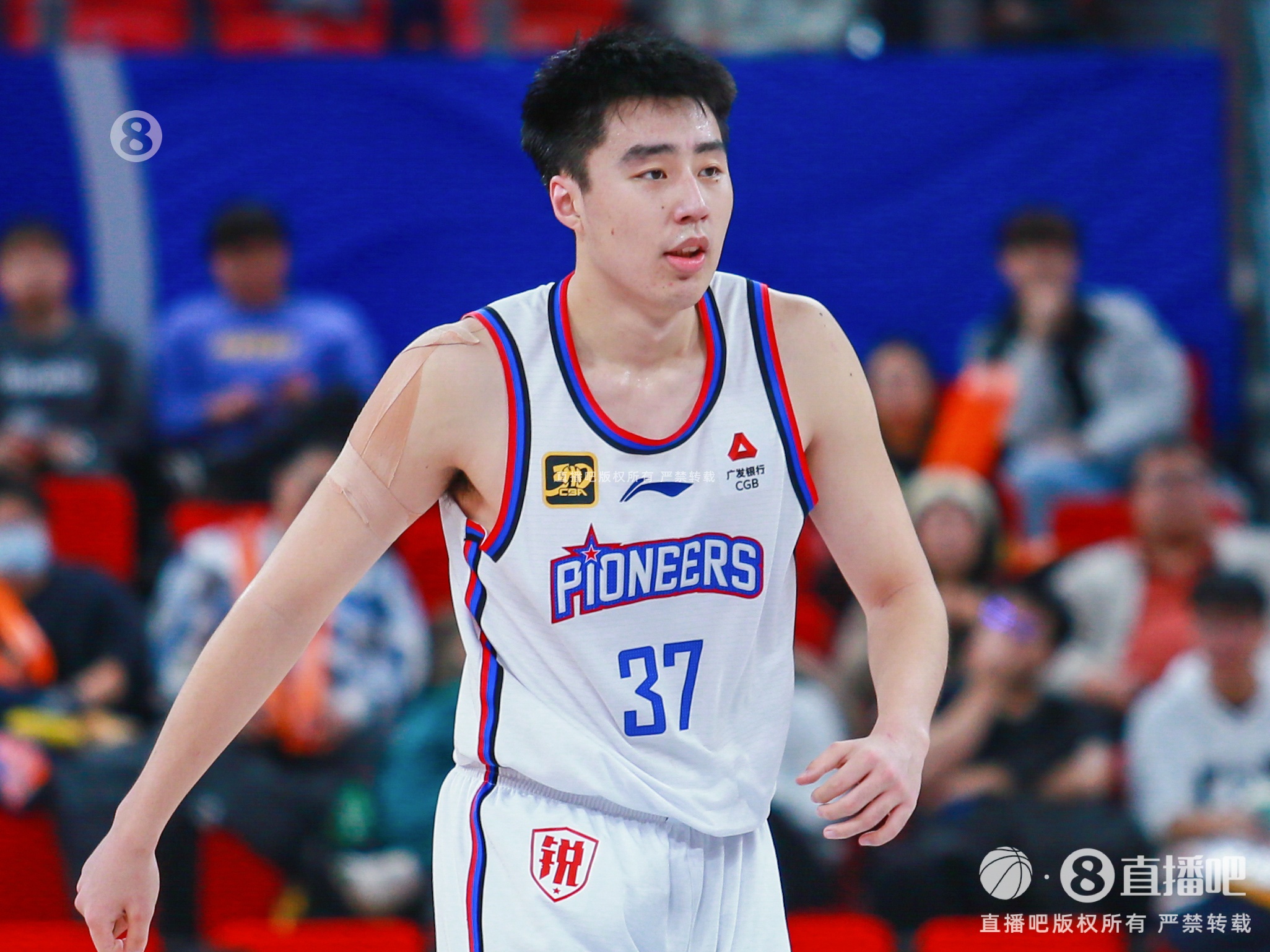 無奈最后6犯離場！杜伯超20中10&三分8中3空砍24分4板2帽