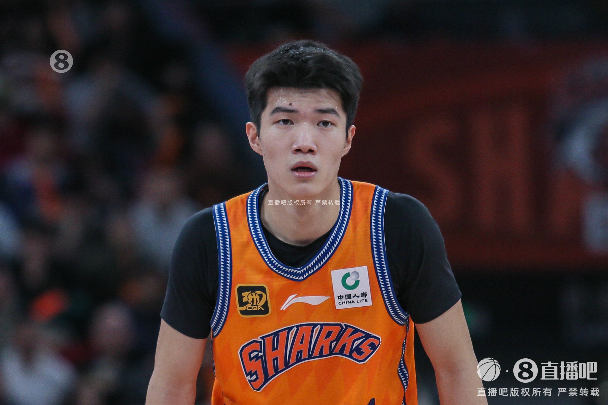 率先發(fā)力！偰李永煒首節(jié)5中4拿到11分 三分4中3